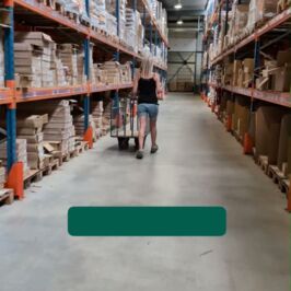 Vacances ou pas, ici, on ne perd pas le rythme ! 💪📦

Pendant que le soleil brille, chez nous, on continue de scanner, préparer, emballer et expédier vos commandes 😎

Parce qu’on sait que même en juillet-août, vous pouvez avoir besoin d’un réassort de dernière minute !

Alors pas d’inquiétude, nous restons à vos côtés tout l'été ☀️

On vous souhaite un très bel été, et si besoin… vous savez où nous trouver 💚😉

#Grossiste #FournitureProfessionnelle #ProDuVegetal #Decoration #logistique