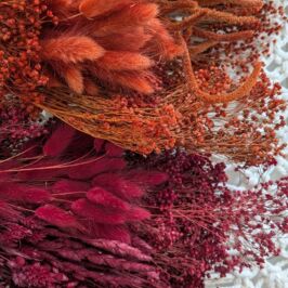 On vous emmène faire un petit tour du côté des fleurs séchées 💐

L’automne arrive doucement et avec lui, des bouquets de fleurs séchées aux tons chauds, naturels, terracotta… et franchement on adore 🧡

Et si vous aimez les fleurs séchées autant que nous, allez jeter un œil aux autres bouquets disponibles sur le site et en magasin 🛍️

#FleursSechees #BouquetdeFleurs #Fleuriste #Fournisseur #Automne